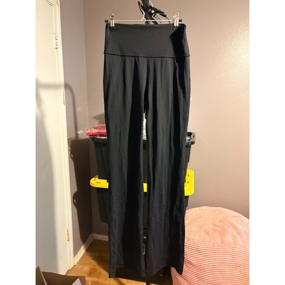 CRZ YOGA Pants - CRZ YOGA Women's Flare Black Leggings Size Small (4/6) 31 in. Inseam NWT